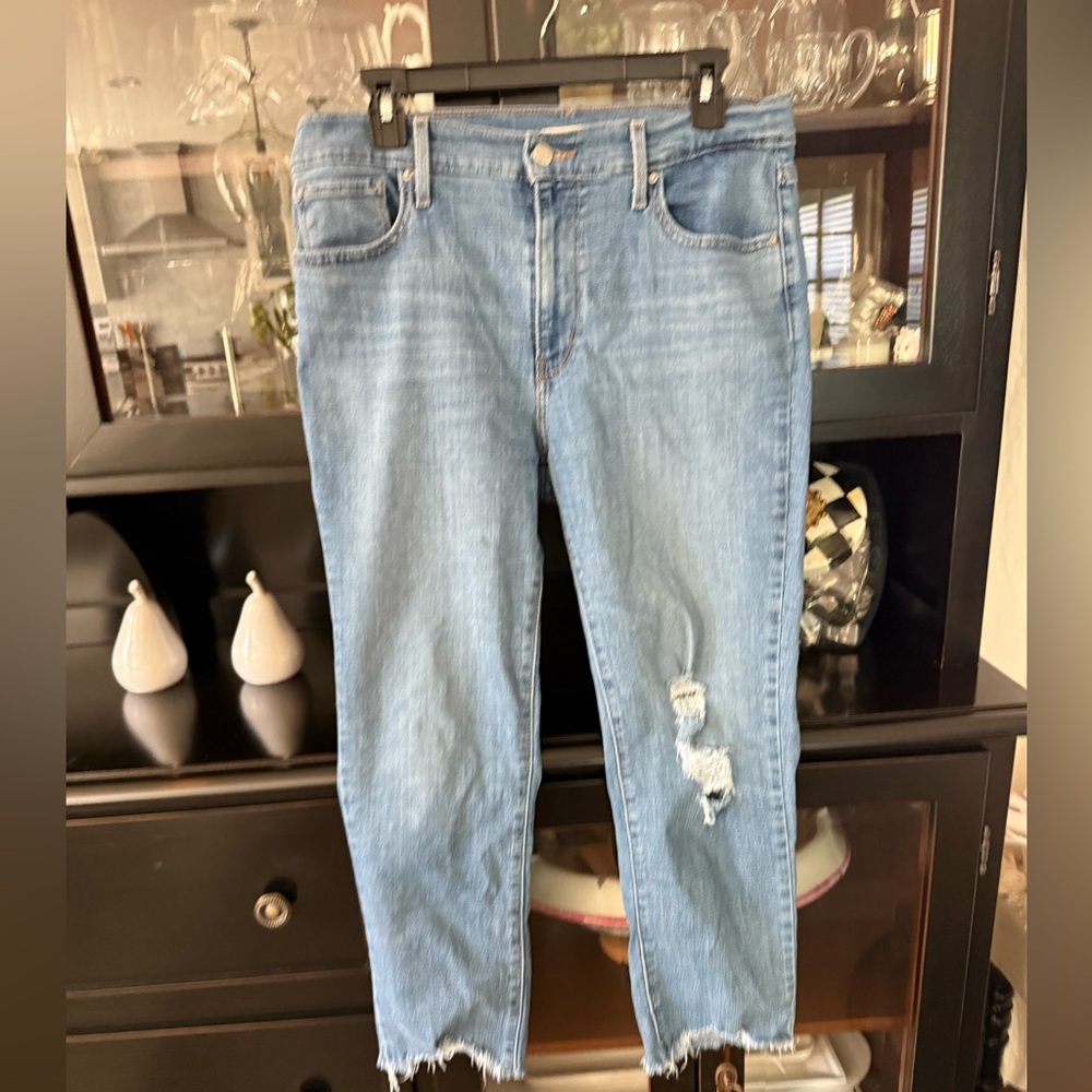 Levi’s 724 High Rise Straight Crop Distressed Light Blue Women's Jeans